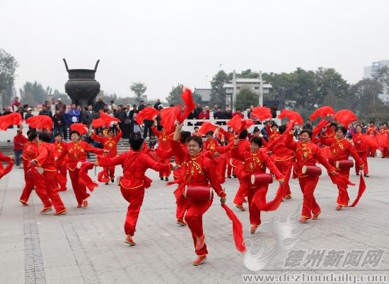 悅動(dòng)運(yùn)河情 舞動(dòng)中國(guó)夢(mèng)